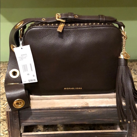 NWT - MK dk brown  “Brooklyn” lg camera handbag - Picture 1 of 1